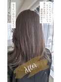 ソフトグレージュで 柔らかく透明感のある色に