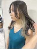 20代30代大人かわいい艶感ミルクティーブロンドインナカラー
