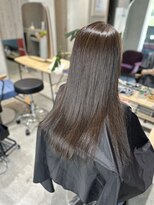 ルーブル(LOUVRE) 【Hitomi】50代 美髪.艶髪ロング