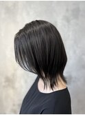 ニュアンスカラー/センターパート/ツヤ髪スタイル/ブルージュ