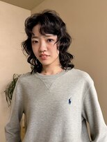 ヤント(yant)&nbsp;ミディアムウルフ × ウェーブパーマ