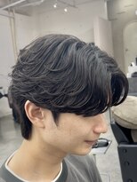 グロップ 町田(GLOP)&nbsp;自然な毛流れと束感のフェザーパーマ