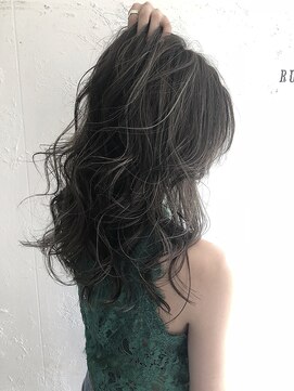 ルモア(RUMOR) Rumor×「外国人3Dハイライトカラー」ミントアッシュベージュ