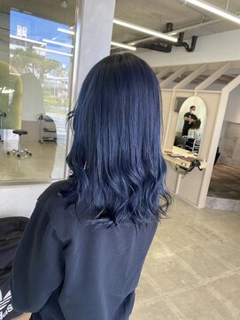 エイトオロク 那覇小禄店(EIGHT oroku) 【EIGHT 小禄店】ミディアムヘア　ネイビーブルー