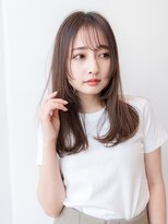 20代30代大人かわいいシルキーベージュ小顔レイヤーカット