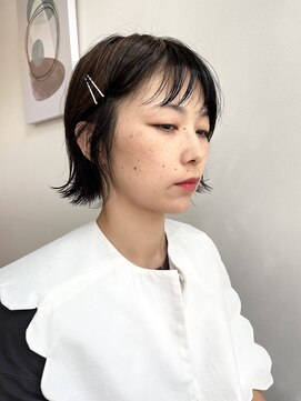 ビューティブロー ビービー(Beauty Blow B.B) ハイライトデザインカラー外ハネレイヤーボブ白髪ぼかし楽ちん