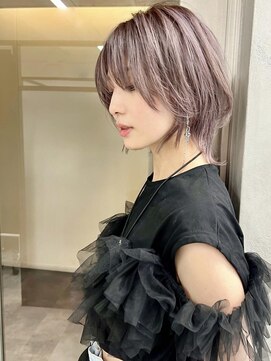 ダブルトーキョー シブヤ(W-TOKYO SHIBUYA) ピンクグレージュウルフ　ボブウルフ　ウルフカット
