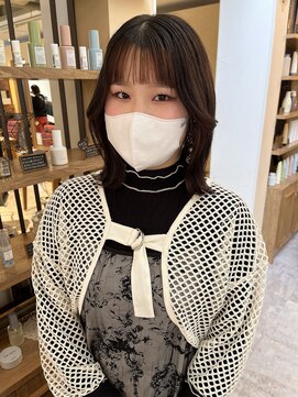 スニュウ(snuw) ふんわりミディアムヘア/顔まわりカット