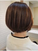 耳かけショートボブ　絶壁解消ヘア　クビレショート