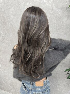 アルドーレフィエロ シンサイバシ(Ardore fiero shinsaibashi) コントラスト極ハイライト☆グレーベージュ