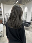 オリーブグレー、レイヤーカット