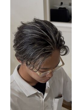 ドライブ(drive) 筋感ハイライト×センターパート