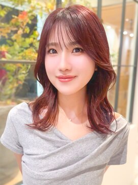 ルエ(rue) レッドカラー韓国前髪シースルー小顔レイヤー◎20代30代40代50代