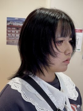 アウラ(AURA) ウルフレイヤーフェイスレイヤーウルフカット