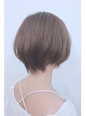 ショートボブ×クリアベージュ