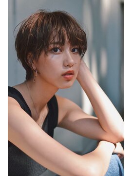 シーン(SCENE) [天神今泉/黒髪カタログ/クラゲヘアー/オリーブグレー]