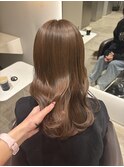 グレージュ / ベージュ / やわらかくみえるカラー