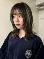イェン(Yen.) デザインカラーハイライトカラーミディアムレイヤーカット