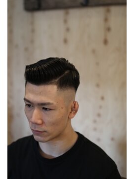 ヘアリゾートブンブン(Boum Boum) ハイスキンフェード＆パートスタイル