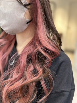 アジールヘア 池袋東口店(agir hair) インナーカラー ピンク フェミニン 池袋東口