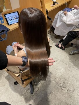 ロンドメリア 天神大名店(Lond Melia) 髪質改善縮毛矯正でツヤサラストレート 髪質改善/艶髪/縮毛矯正/