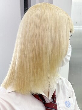 ウィコ 新宿(WICO) 抜きっぱなしブロンド[新宿駅/モード/ダブルカラー]