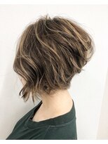 アオアクア バイ グルグル 小岩店(ao akua by GULGUL)&nbsp;マチルダボブ ホイル7枚で作る立体感 前下がりボブ　小岩