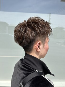 チラックス(ChilluX) 柔らかいカラーと爽やかショートスタイル