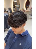 波巻きスパイラルツイストパーマ刈り上げ無造作メンズマッシュ