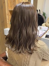 抜け感が美しい透明感カラーで柔らくて軽やかな印象に♪