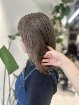 リル 茅ヶ崎(Liru:) 【ほのか】グレージュ