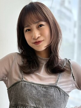 トリッカ シブヤ(TRICCA SHIBUYA) 顔まわりレイヤーミディアムレイヤーフェスレイヤー大人ヘア前髪
