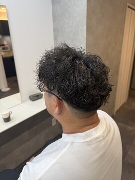 リベルタ(Liberta) MEN’S HAIR/波巻ツイストスパイラル/フェザーパーマ/和歌山