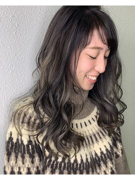 マーシアバイアルティナ 蒲田店(Marcia by artina) 透け感グレージュ×ハイライトウェーブ[Macia蒲田]