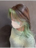 フェイスフレーミングカラー