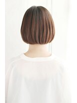 シュシュット(chouchoute)&nbsp;大人かわいいこなれ美髪ミディホワイトグレージュネビージュ/063