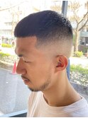 クロップカット_アップバングコンマヘアスキンフェード_ba395382
