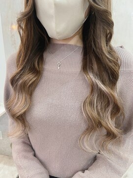 ラビス(Lovis) ミディアム/暗めカラー/デザインカラー/フェイスフレーミング