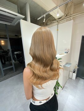 アルマバイロサ(ALMA by ROSA) ハイブロンドベージュ/担当:【ギャル仙人】RENTA