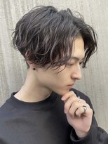 ディバイン 船橋店(divine)&nbsp;センターパートツイストスパイラルパーマ刈り上げメンズパーマ