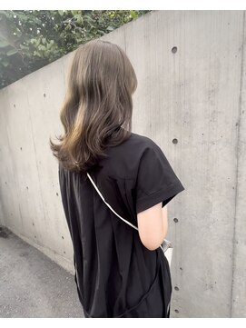 ラミ(L'ami) ベージュ/ロング/大人可愛い/20代30代40代