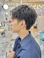 ロミー 本厚木(ROMMY.) ツーブロックスパイラルパーマメンズヘアアップバング