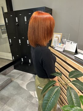 アイリー 名古屋(A/LEE) オレンジカラー