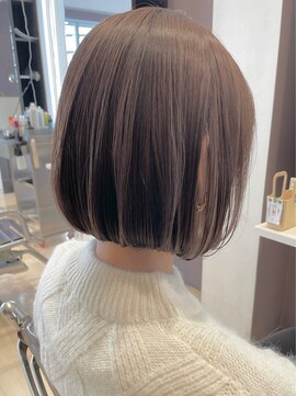 イースト(YEAST) 切りっぱなしボブ