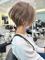 バンプ ギンザ(BUMP GINZA)&nbsp;30代/40代/50代/前下がりショートボブ×透明感カラー【NAYUMI】