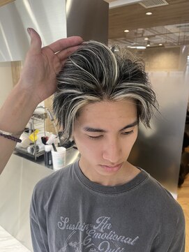 ディーン 栄店(DEAN) DEAN/ホワイト/ハイライトバレイヤージュ/センターパート