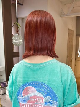 アルク(alku) ブリーチなしオレンジレッド×ぷつっとボブ