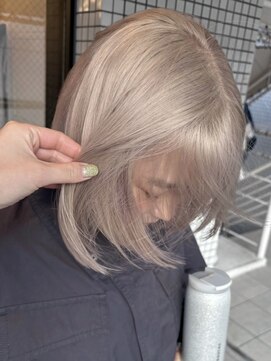 ザスリック 代官山(THE SLICK) ホワイトベージュ
