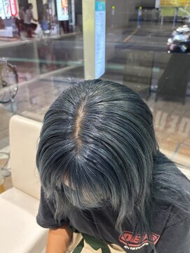 アッシュ 中目黒店(Ash) ターコイズカラー！