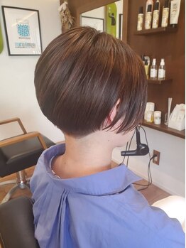 タイディーヘアー(Tidy Hair)の写真/顔周りのカットで印象が変わる♪経験豊富なスタイリストがあなたの髪質に合わせて似合わせスタイルを提案＊